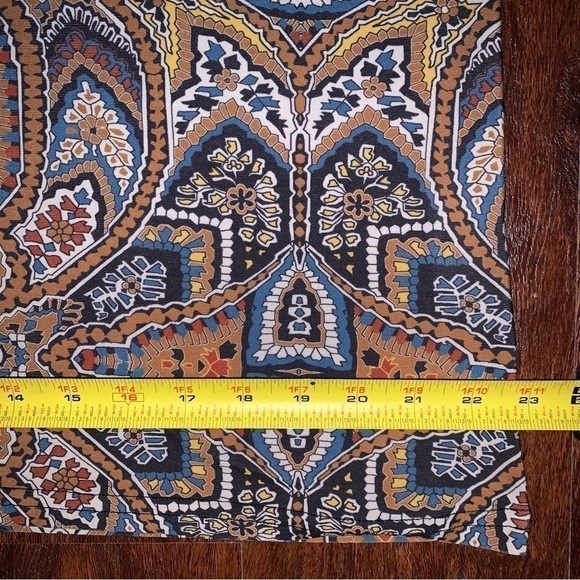 Viereek Paisley print elbow length sleeves - Picture 4 of 7